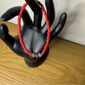 Glass Elastic Beaded Bracelet Red Metal Silver Plated Carved Hearts